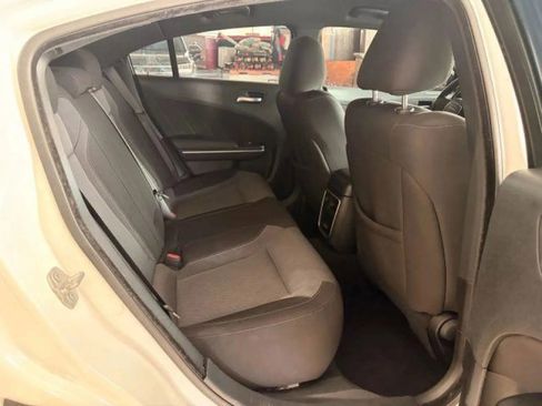 Used 2022 Dodge Charger SXT RWD image 16