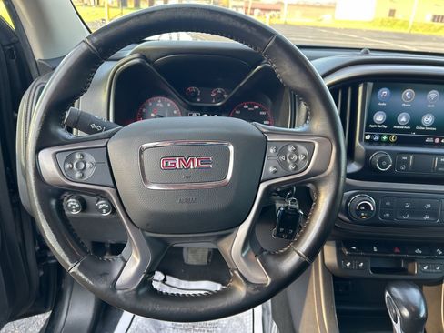 Used 2022 GMC Canyon AT4 image 16