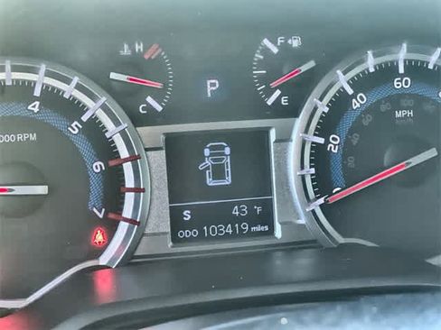 Used 2016 Toyota 4Runner SR5 Premium image 19