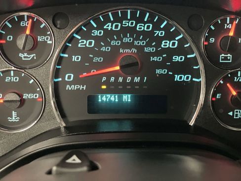 Used 2024 GMC Savana 2500 w/ Driver Convenience Package image 25