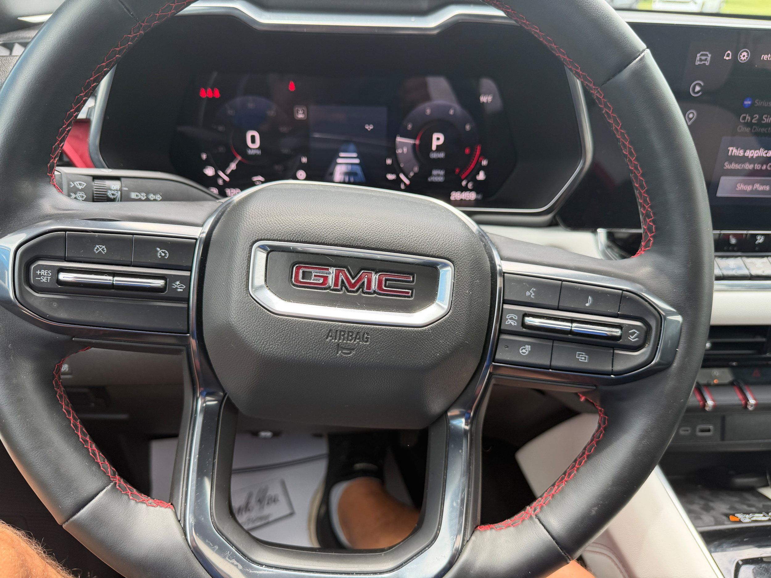 Used 2024 GMC Canyon AT4X AWD/4WD image 17
