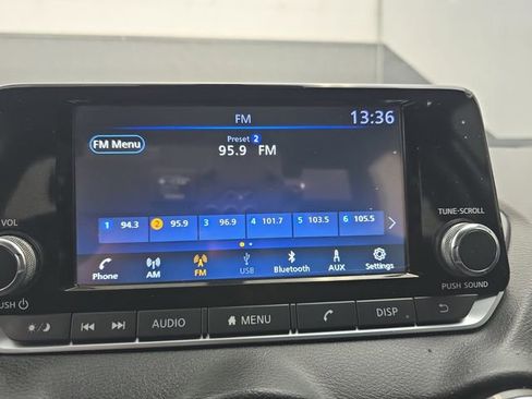 Used 2024 Nissan Sentra S FWD image 32