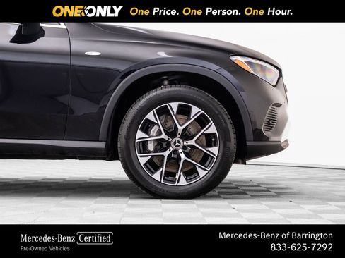 Used 2025 Mercedes-Benz GLC 350e 4MATIC image 32