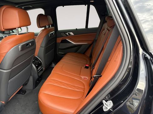 New 2026 BMW X5 xDrive40i w/ M Sport Package AWD/4WD image 13