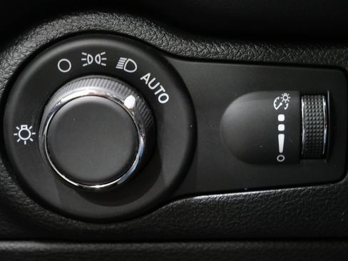 Used 2024 Dodge Durango GT AWD/4WD image 15