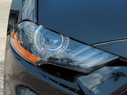 Certified 2023 Ford Mustang Coupe image 10