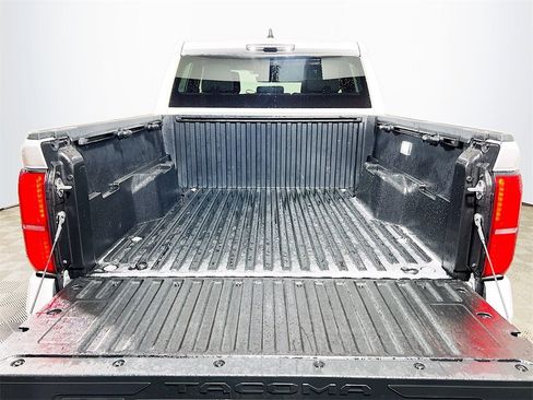 Used 2024 Toyota Tacoma TRD Off-Road image 22