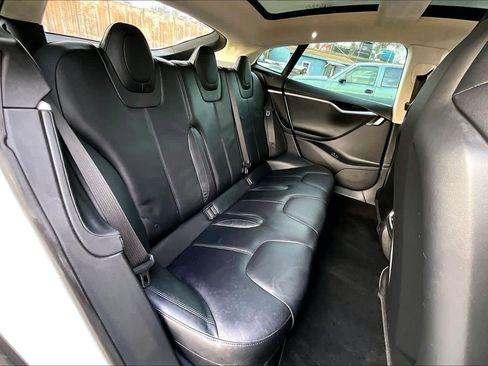 Used 2014 Tesla Model S 60 image 19
