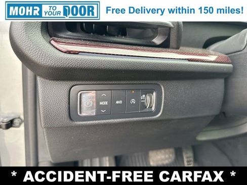 Used 2024 Chevrolet Traverse Z71 w/ Enhanced Driving Package image 24