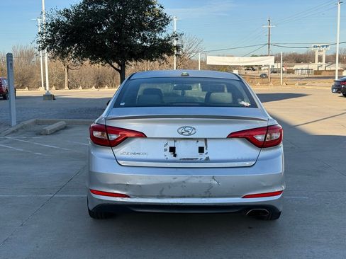 Used 2015 Hyundai Sonata SE image 4