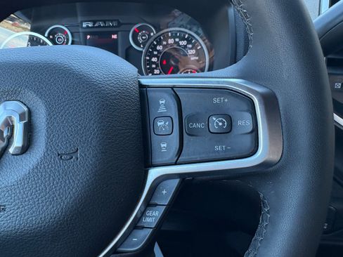 Certified 2026 RAM 2500 Big Horn AWD/4WD image 18