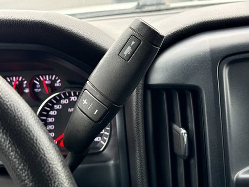 Used 2018 Chevrolet Silverado 2500 W/T image 21