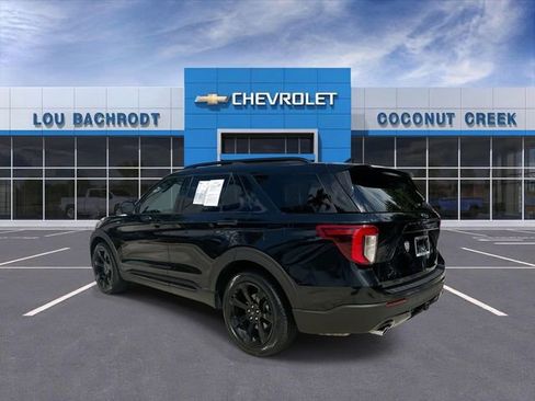 Used 2023 Ford Explorer ST-Line w/ Class IV Trailer Tow Package RWD image 6