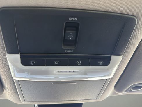 New 2026 Nissan Altima 2.5 SR w/ SR Midnight Edition Package FWD image 23