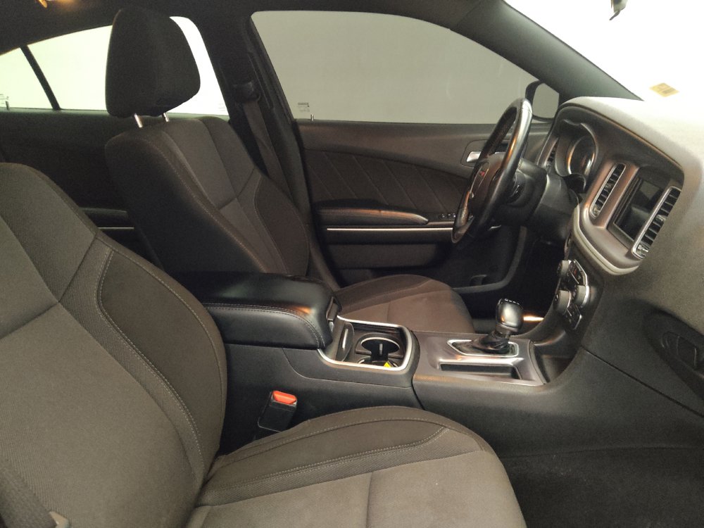 Used 2022 Dodge Charger SXT RWD image 21