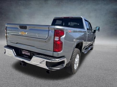 Used 2024 Chevrolet Silverado 2500 LT w/ Convenience Package AWD/4WD image 7