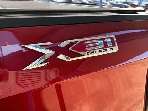 Used 2019 GMC Sierra 1500 SLT w/ SLT Premium Plus Package image 9