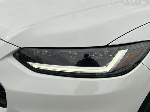 Used 2023 Honda HR-V LX image 5