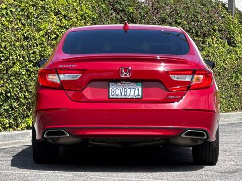 Used 2018 Honda Accord Sport image 5
