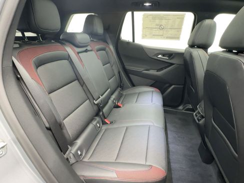 New 2026 Chevrolet Equinox RS w/ LPO, Floor Liner Package image 29