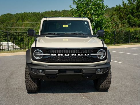 New 2025 Ford Bronco Outer Banks w/ Sasquatch Package image 2