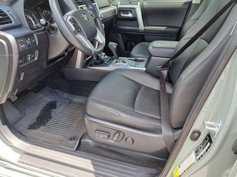 Used 2022 Toyota 4Runner TRD Sport w/ Technology Package AWD/4WD image 12