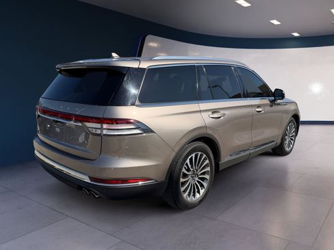 Used 2020 Lincoln Aviator Reserve w/ Equipment Group 201A image 5