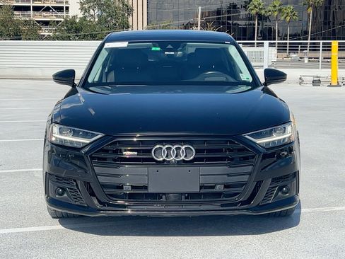 Used 2021 Audi A8 L 4.0T image 6