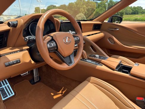 Used 2024 Lexus LC 500 Convertible w/ Touring Package RWD image 26
