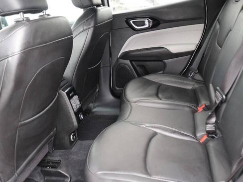 Used 2025 Jeep Compass Limited AWD/4WD image 17