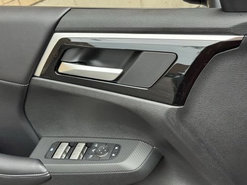 New 2026 Nissan Rogue SL AWD/4WD image 10