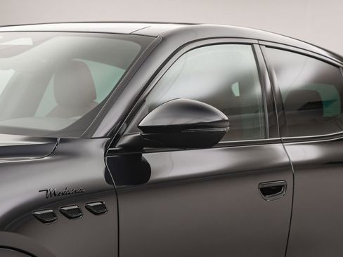 New 2026 Maserati Grecale Modena image 11