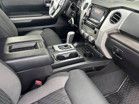 Used 2015 Toyota Tundra SR5 w/ SR5 Upgrade Package image 14