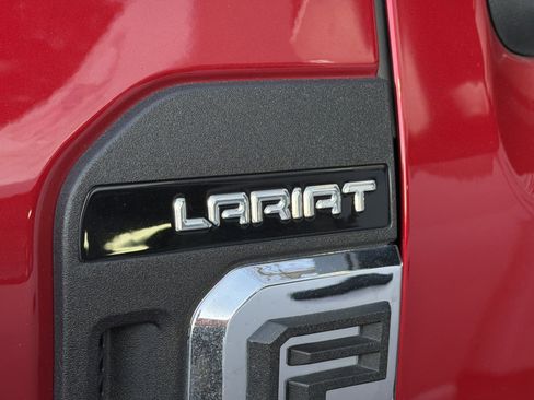 Used 2023 Ford F250 Lariat w/ Tow Technology Package image 12
