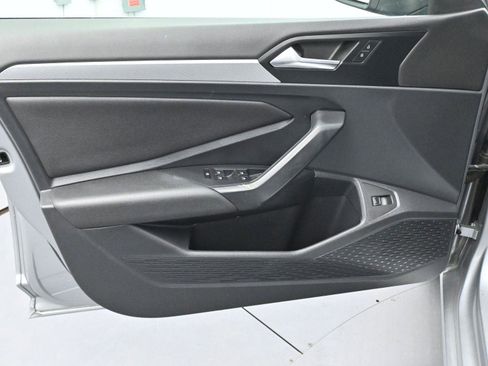 Used 2019 Volkswagen Jetta S image 10