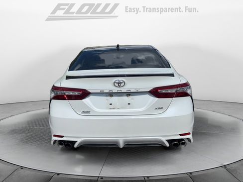 Used 2020 Toyota Camry XSE image 6