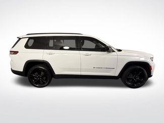 Used 2023 Jeep Grand Cherokee L Limited w/ Luxury Tech Group II AWD/4WD video 3