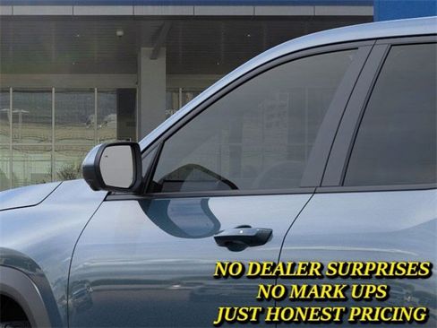 New 2026 Chevrolet Equinox LT w/ Convenience Package II image 12