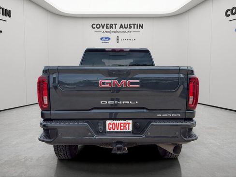 Used 2023 GMC Sierra 3500 Denali w/ Denali Ultimate Package AWD/4WD image 4