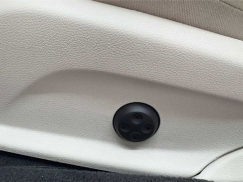 Used 2019 Mercedes-Benz E 300 w/ Premium 1 Package image 24