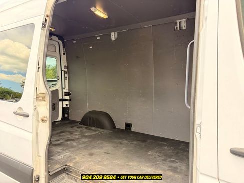 Used 2017 Mercedes-Benz Sprinter 2500 image 22