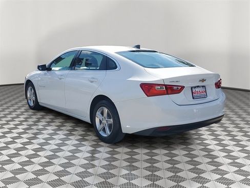 Used 2020 Chevrolet Malibu LS image 4