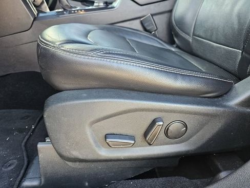 Used 2019 Ford Explorer Limited image 14