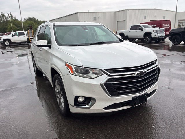 Used 2019 Chevrolet Traverse Premier w/ Driver Confidence II Package FWD image 5