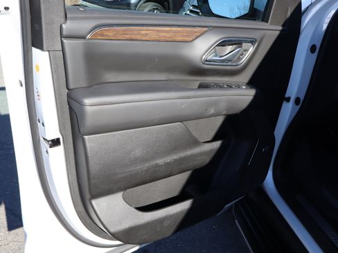 Certified 2024 Chevrolet Tahoe High Country w/ Advanced Technology Package image 18