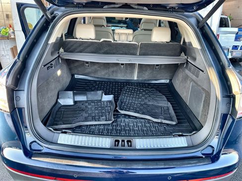 Used 2019 Lincoln Nautilus Reserve w/ Ultimate Package image 27