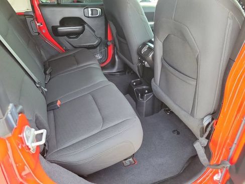 Used 2019 Jeep Wrangler Unlimited Sport S AWD/4WD image 15