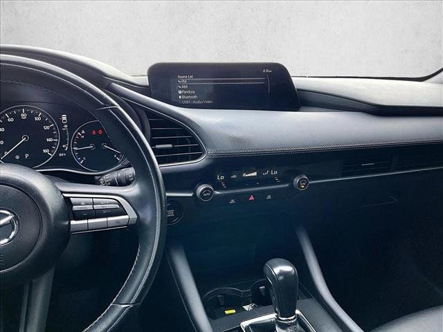 Used 2022 MAZDA MAZDA3 s FWD image 8