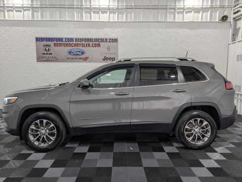 Used 2020 Jeep Cherokee Latitude Plus w/ Cold Weather Group AWD/4WD image 2