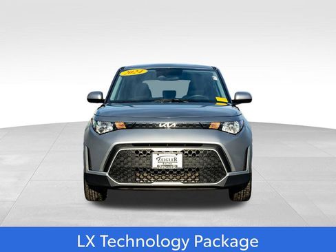 Used 2024 Kia Soul LX w/ Option Group 015 image 2
